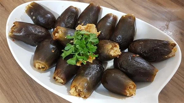 ما تفسير اكل الباذنجان المحشي في المنام لابن سيرين؟