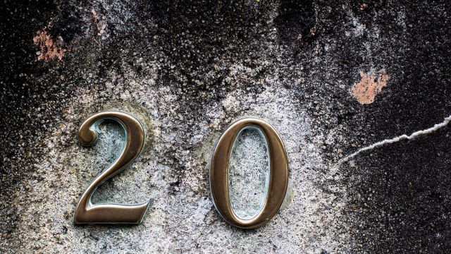 أهم تفسيرات رؤية الرقم 20 في المنام للعزباء لابن سيرين