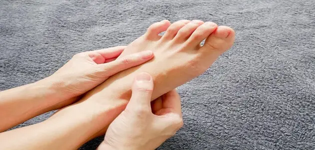 أهم تفسيرات حلم أصابع القدم مقطوعة للمتزوجة لابن سيرين